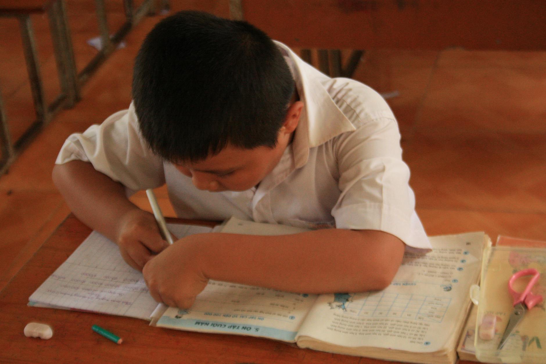 “Chiến binh cầu vồng” và vùng đất Ninh Thuận và những người Thầy/Cô